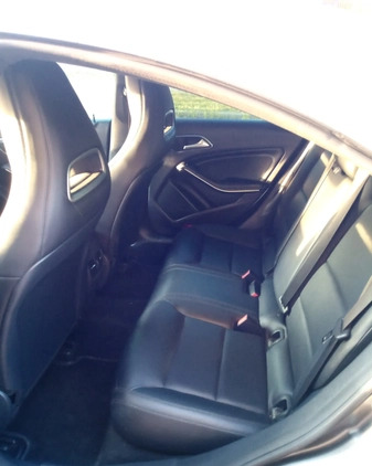 Mercedes-Benz CLA cena 67000 przebieg: 146000, rok produkcji 2014 z Zawiercie małe 106